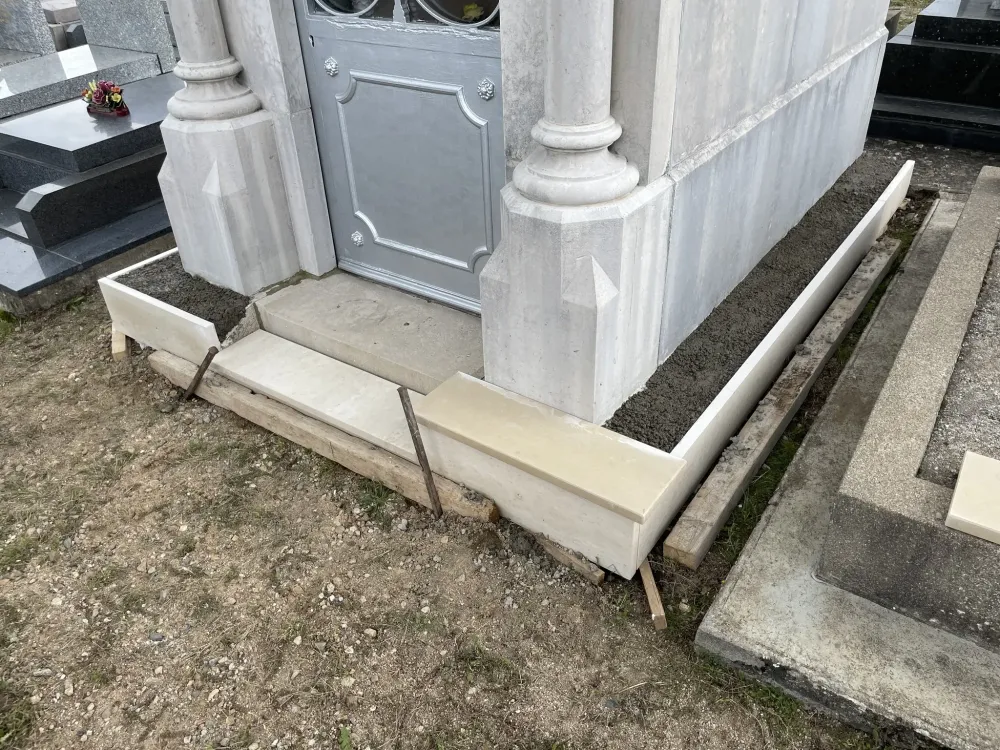 création et pose de caveau à Blanzy